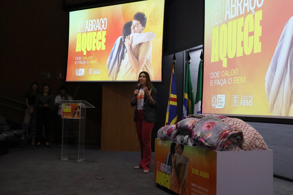 Primeira-dama Mônica Riedel, madrinha da campanha.
