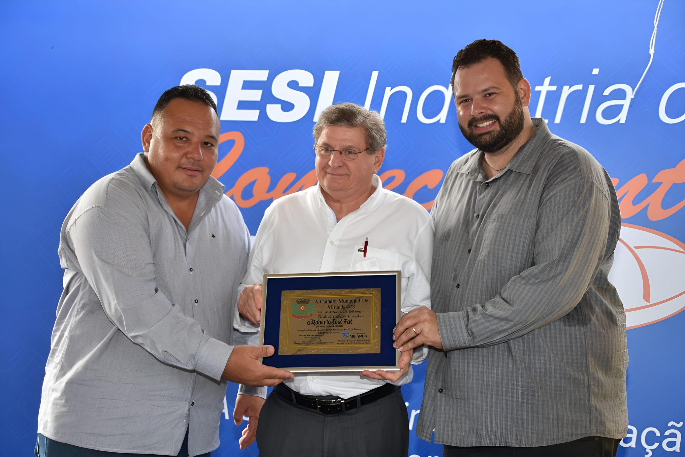 Durante o evento de inauguração, o vice-presidente regional da Fiems, Roberto José Faé, recebeu o título de cidadão mirandense, uma honraria concedida a personalidades que contribuíram para o desenvolvimento do município.
