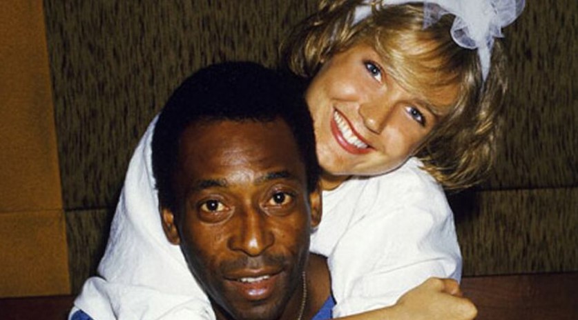 Nos anos de 1980, Xuxa causou polêmica (pela diferença de idade) ao namorar Pelé