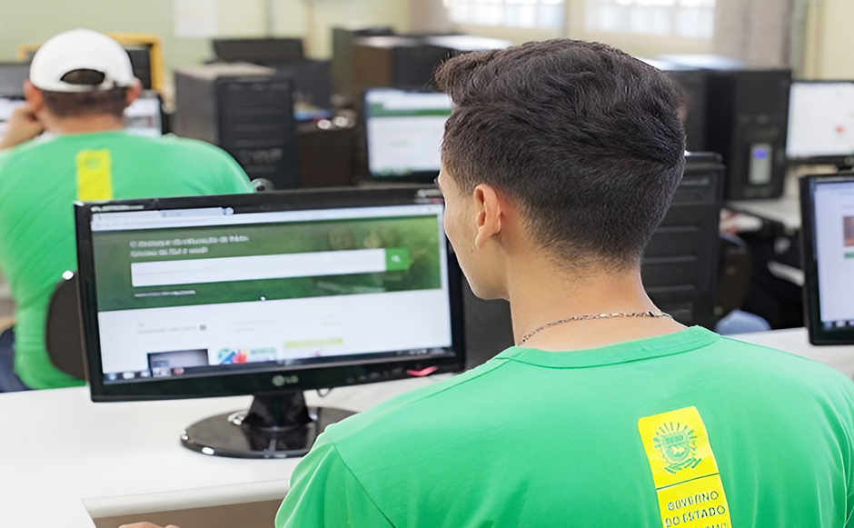 Estudantes