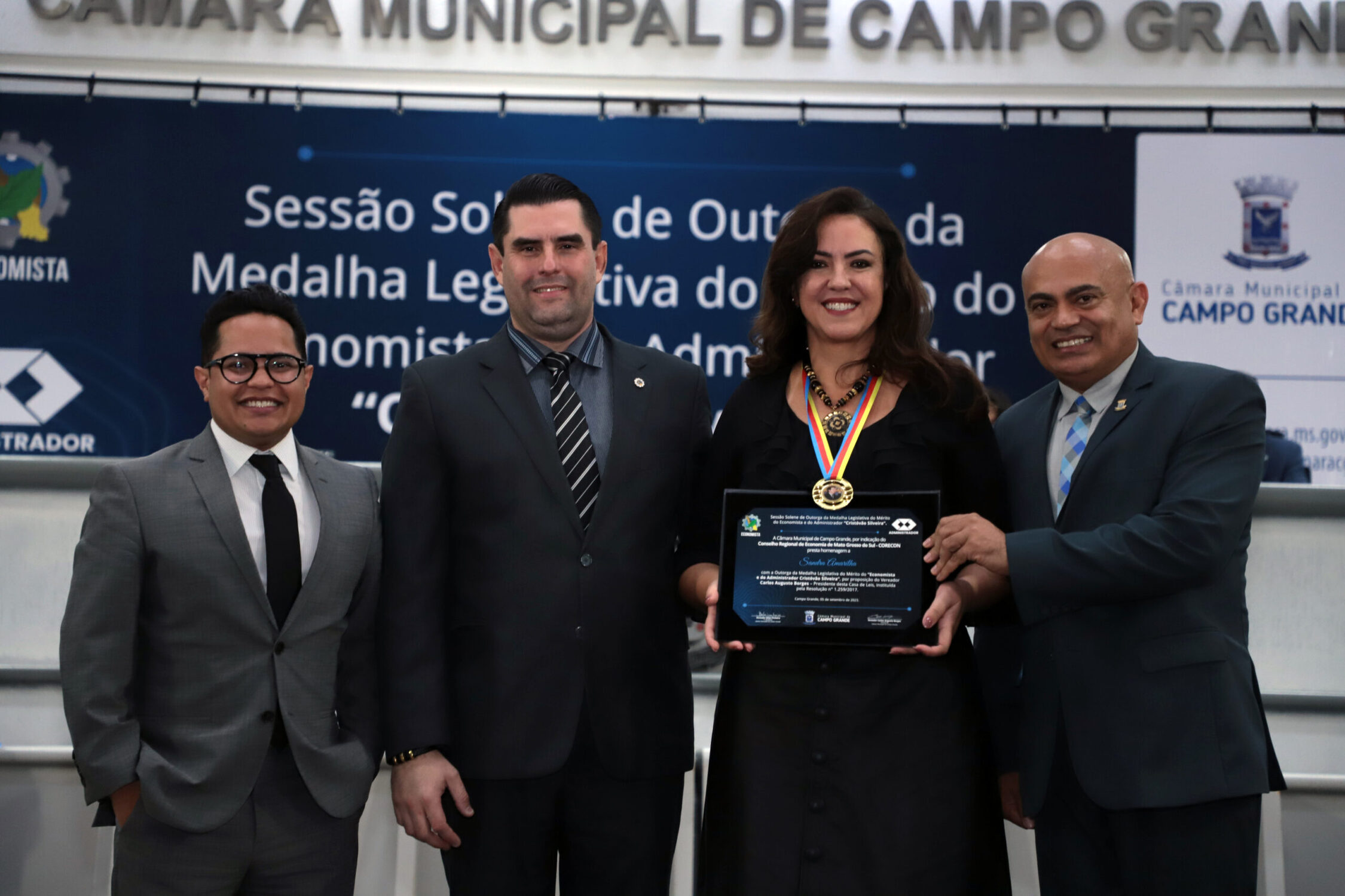 Economista Sandra Amarilha (diretora do Sebrae) com os vereadores Papy e Ronilço, e Hudson Garcia, presidente do Corecon-MS