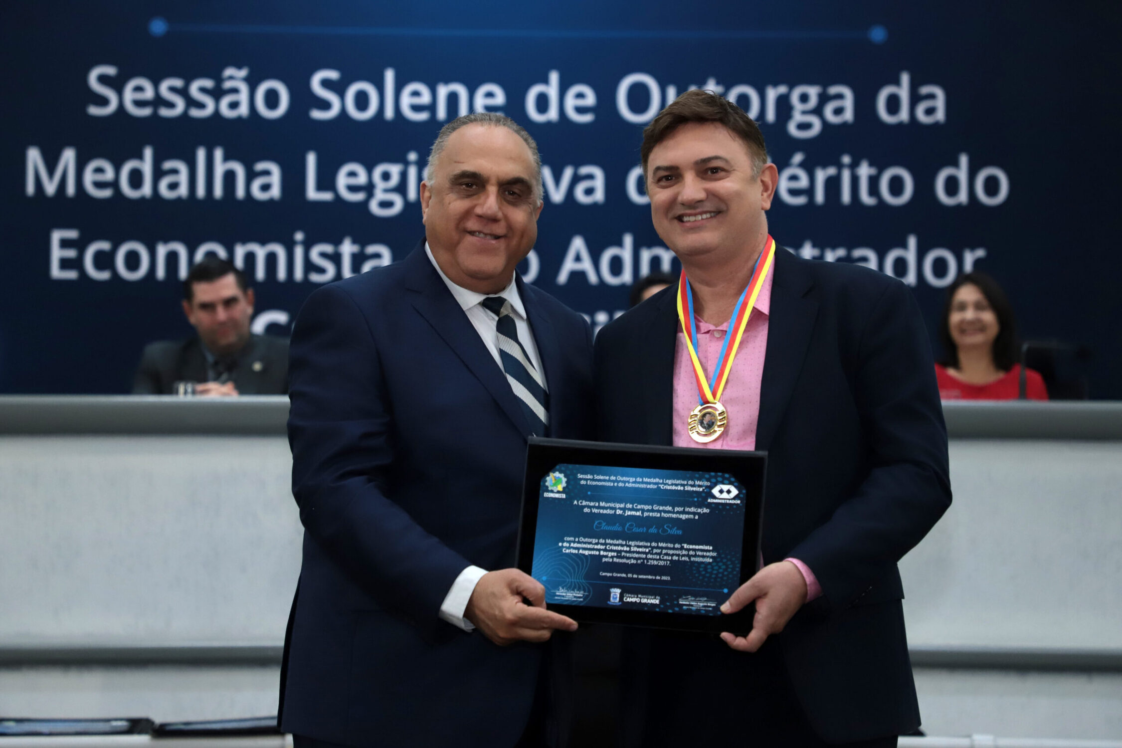 Dr. Jamal e Claudio Cesar, doutor em Administração