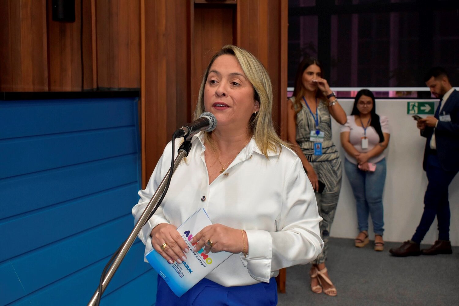 A deputada Lia Nogueira vivencia o autismo em casa