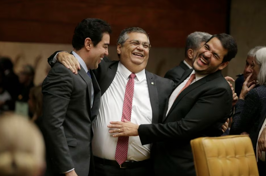 Bruno Dantas, Flávio Dino e Jorge Messias na posse do presidente do STF, Luís Roberto Barroso. 