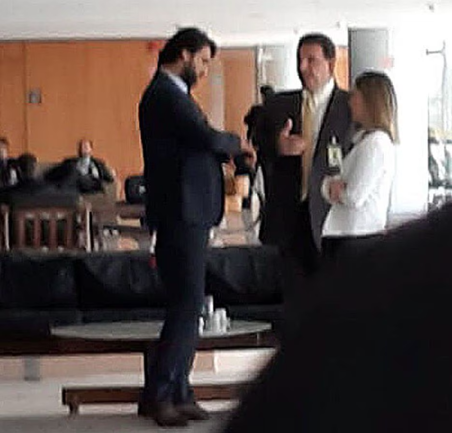 Leonardo Rodrigues de Jesus, o Léo Índio, é sobrinho de ex-mulher do presidente Jair Bolsonaro.