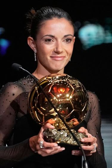 Aitana Bonmatí foi escolhida a melhor jogadora da temporada passada