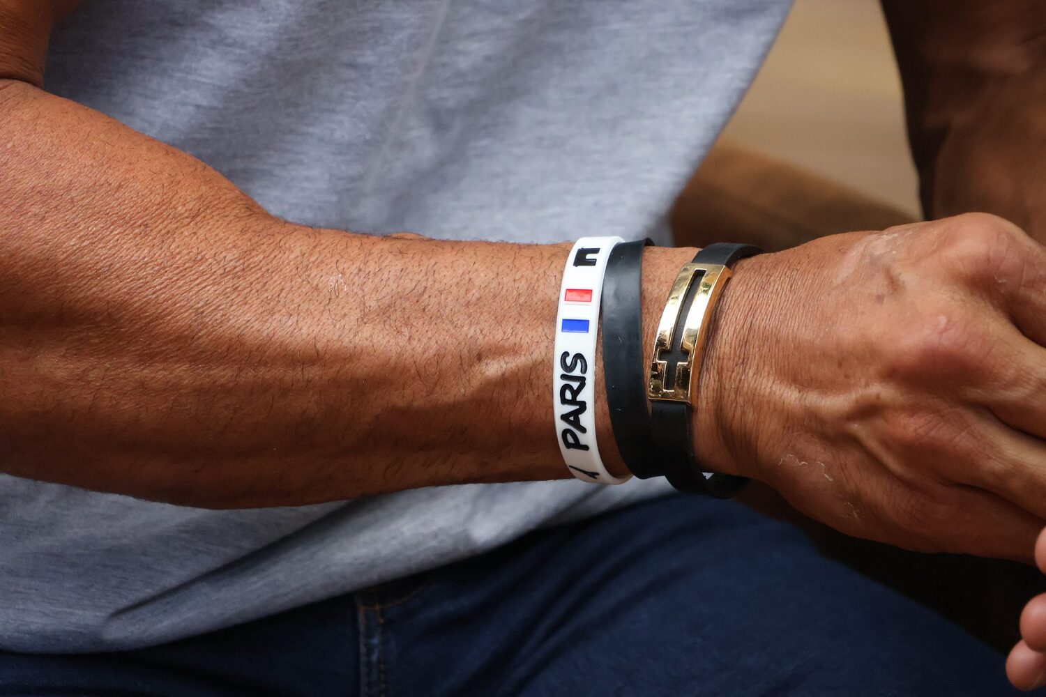 A pulseira deixa claro o foco de Fernando Rufino nas próximos Jogos Paralímpicos, em Paris