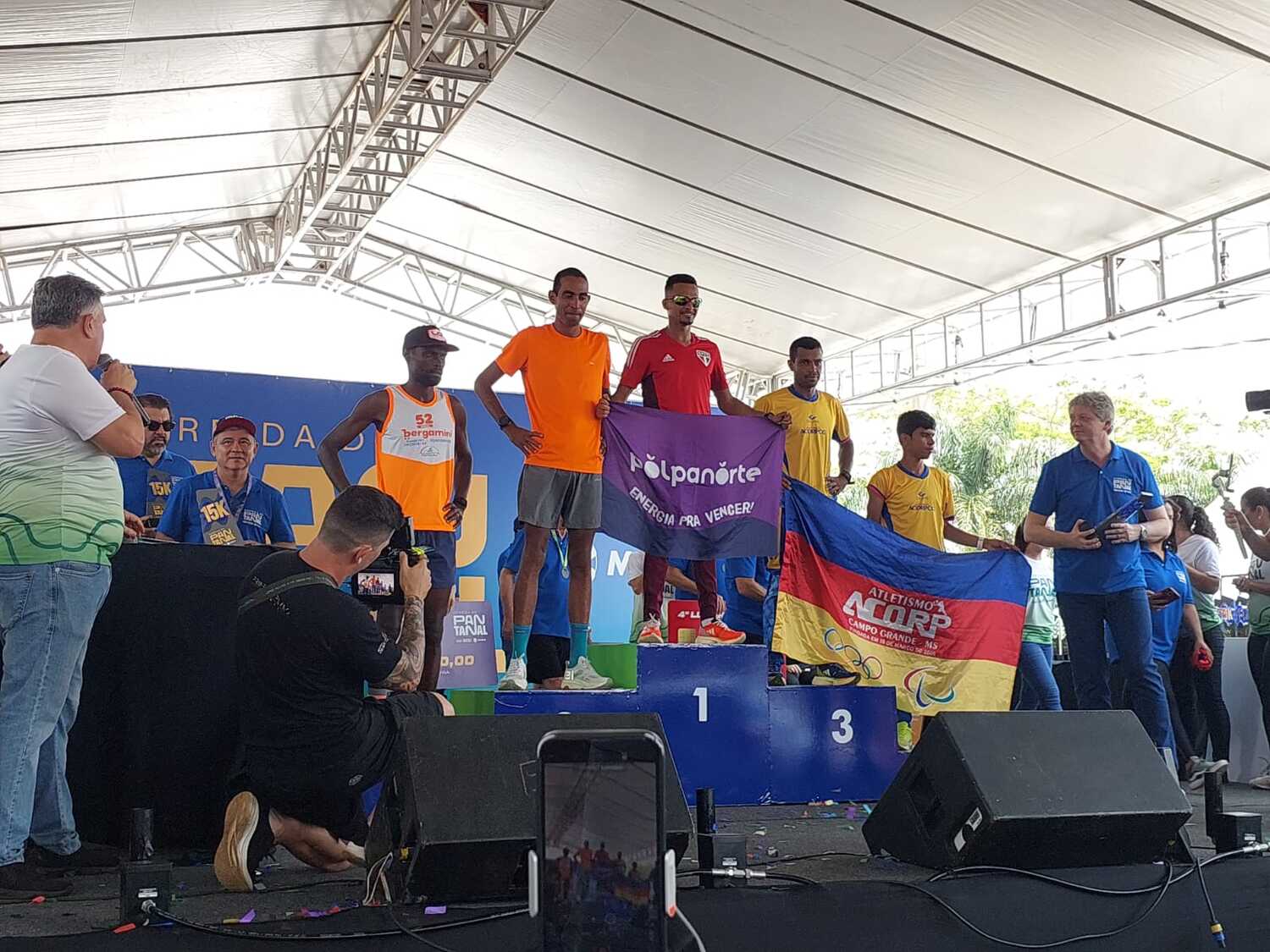 O baiano de Monte Santo (BA), Fábio Jesus Correia, no primeiro lugar do pódio (Foto: Iury de Oliveira)