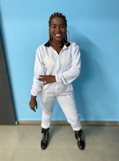 Tayane Caroline, a Negra Thay, organiza a feira na zona leste 
