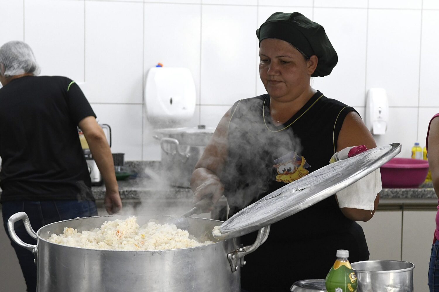 Cozinha bem equipada que garante a qualidade da merenda