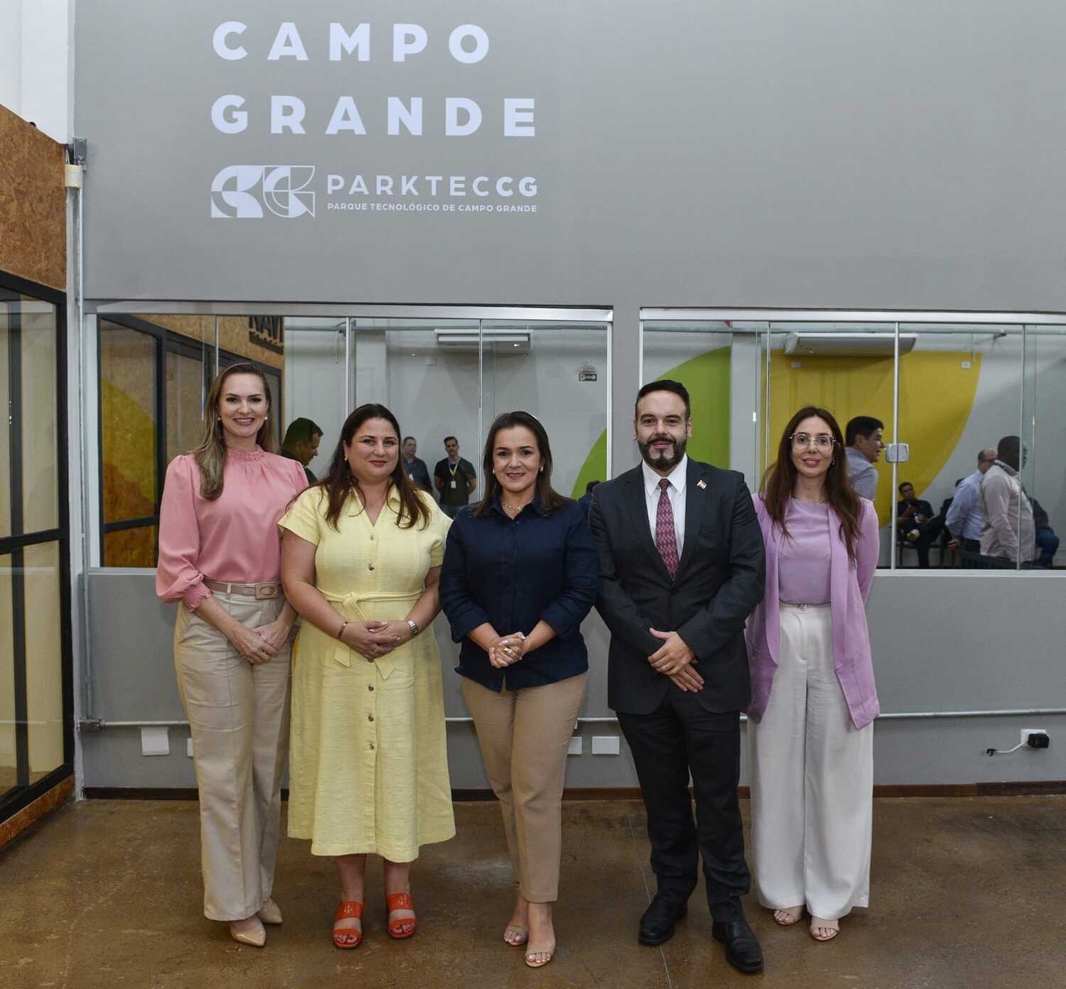 Também participou da reunião a empresária de Luxemburgo, Tamara Caiani; a diretora-executiva de articulação econômica, Angelica Fontanari e a analista técnica do Parktec CG Denise Bigolin