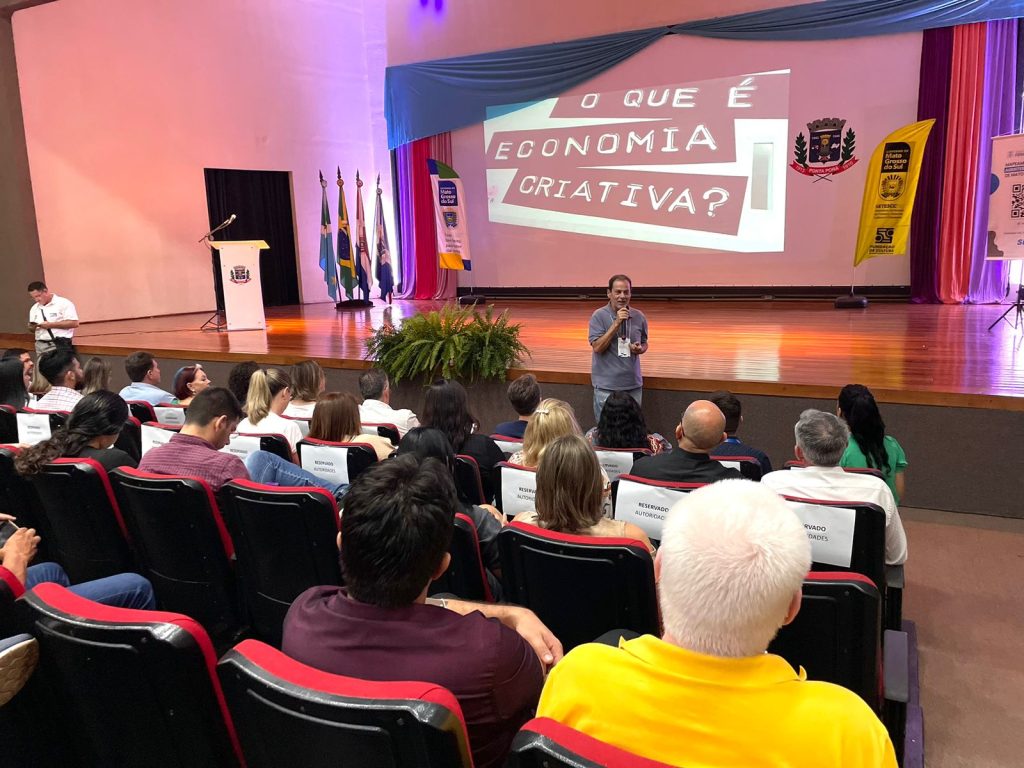 Discussão saiu do gabinete para ir até as cidades de MS, apresentar conceito e ouvir criativos de todo o Estado. 