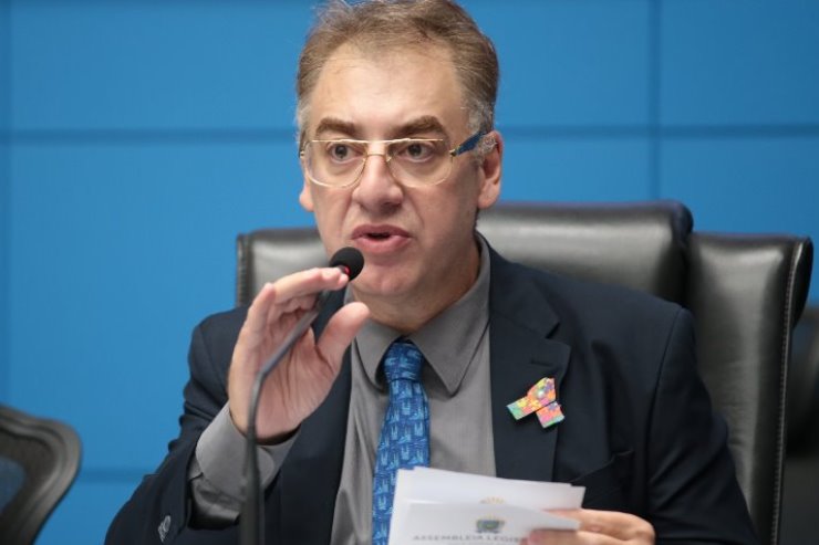 Neno Razuk: Sirene pode gerar grande perturbação aos alunos que possuem hipersensibilidade auditiva (Foto: Luciana Nassar)