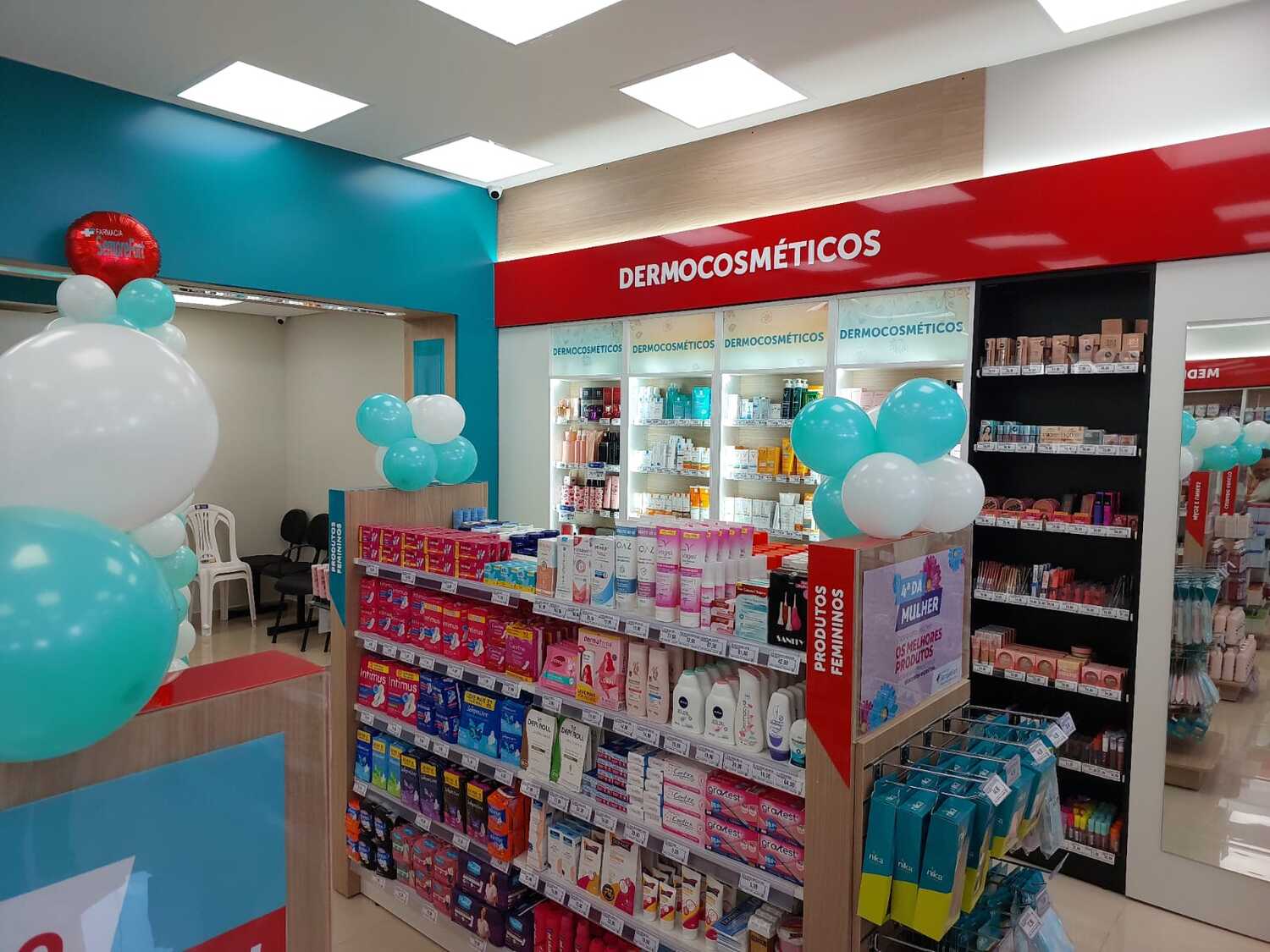 Com um mix total de cerca de 5 mil itens, a Farmácia SempreFort oferece uma ampla variedade de produtos e serviços