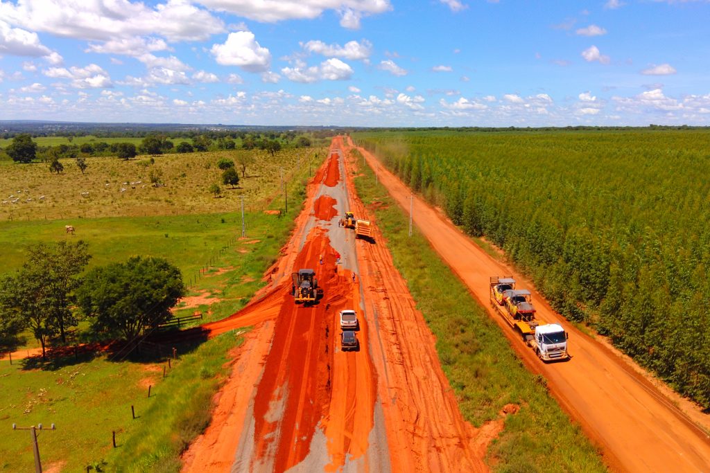 Obra na rodovia MS-357 segue de Ribas do Rio Pardo