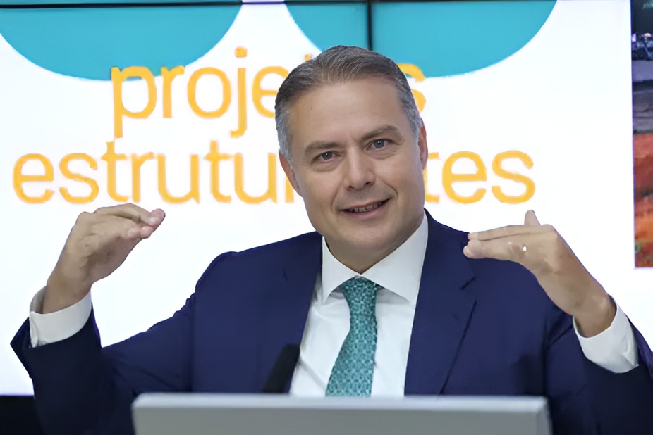 O ministro dos Transportes, Renan Filho, faz balanço de 2023 e apresenta as perspectivas para o setor de transportes em 2024