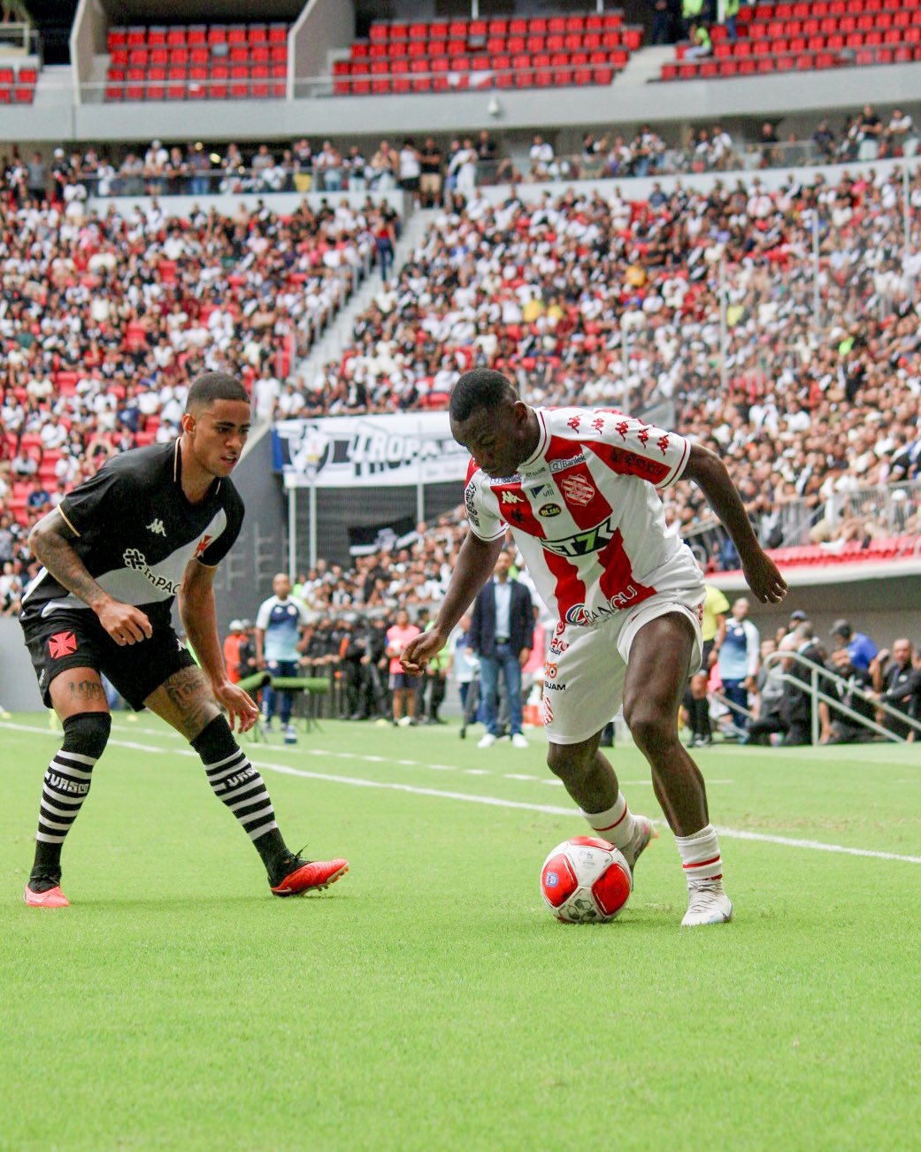 Bangu e Vasco se enfrentaram pela 4° rodada do campeonato carioca