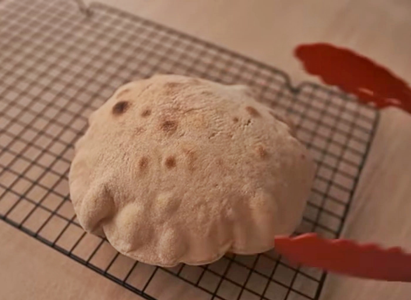 Hager aprendeu a fazer os pães com sua mãe e avó (Foto: Arquivo pessoal)