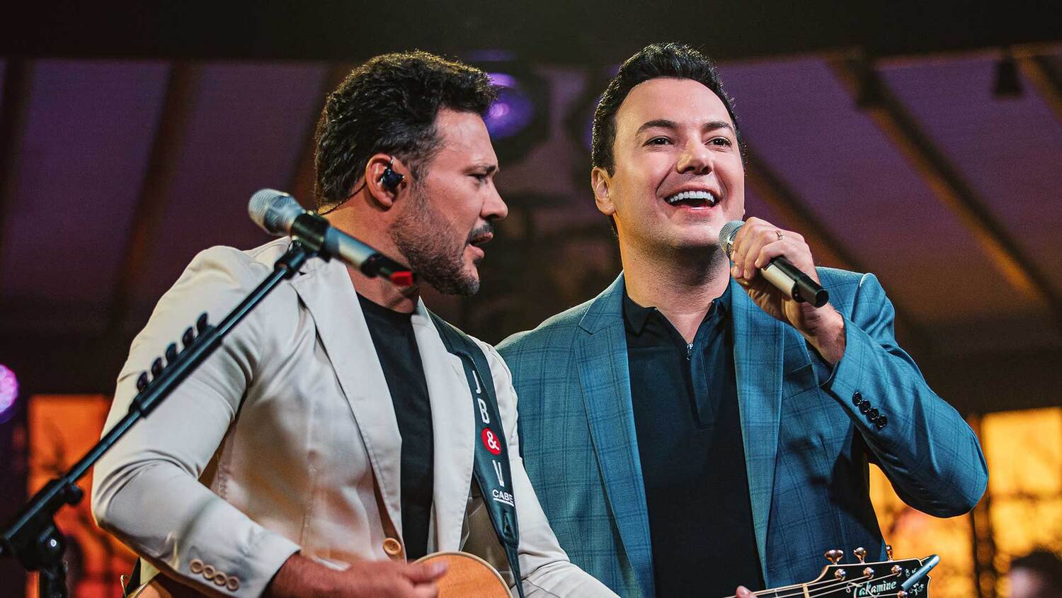 João Bosco e Vinicius agitam a festa do laço em Antônio João (Foto: Divulgação)