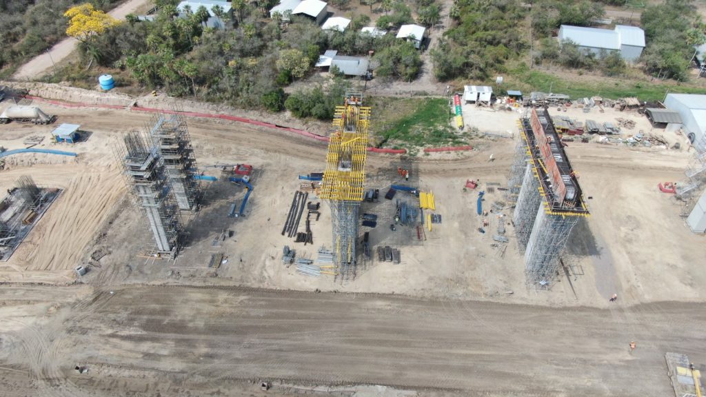 Construção da ponte binacional sobre o Rio Paraguai