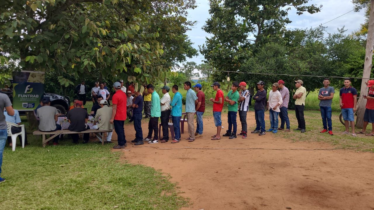 Cerca de 862 indígenas oriundos das aldeias Pirajuí e Potrero Guassu, permanecerão 60 dias na colheita da maçã