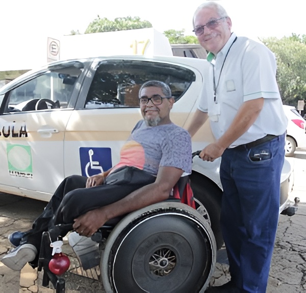 Neusvaldo é instrutor de trânsito há 25 anos