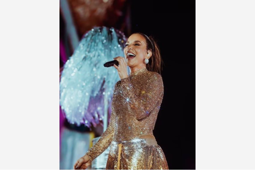 Ivete Sangalo fará turnê comemorativa