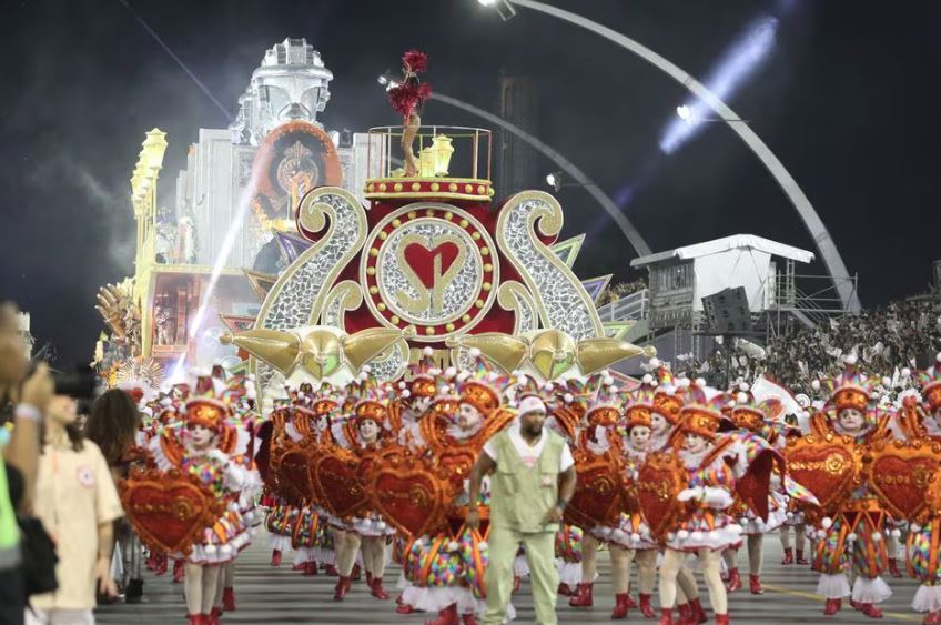 Mocidade Alegre celebrou Mário de Andrade no carnaval de 2024