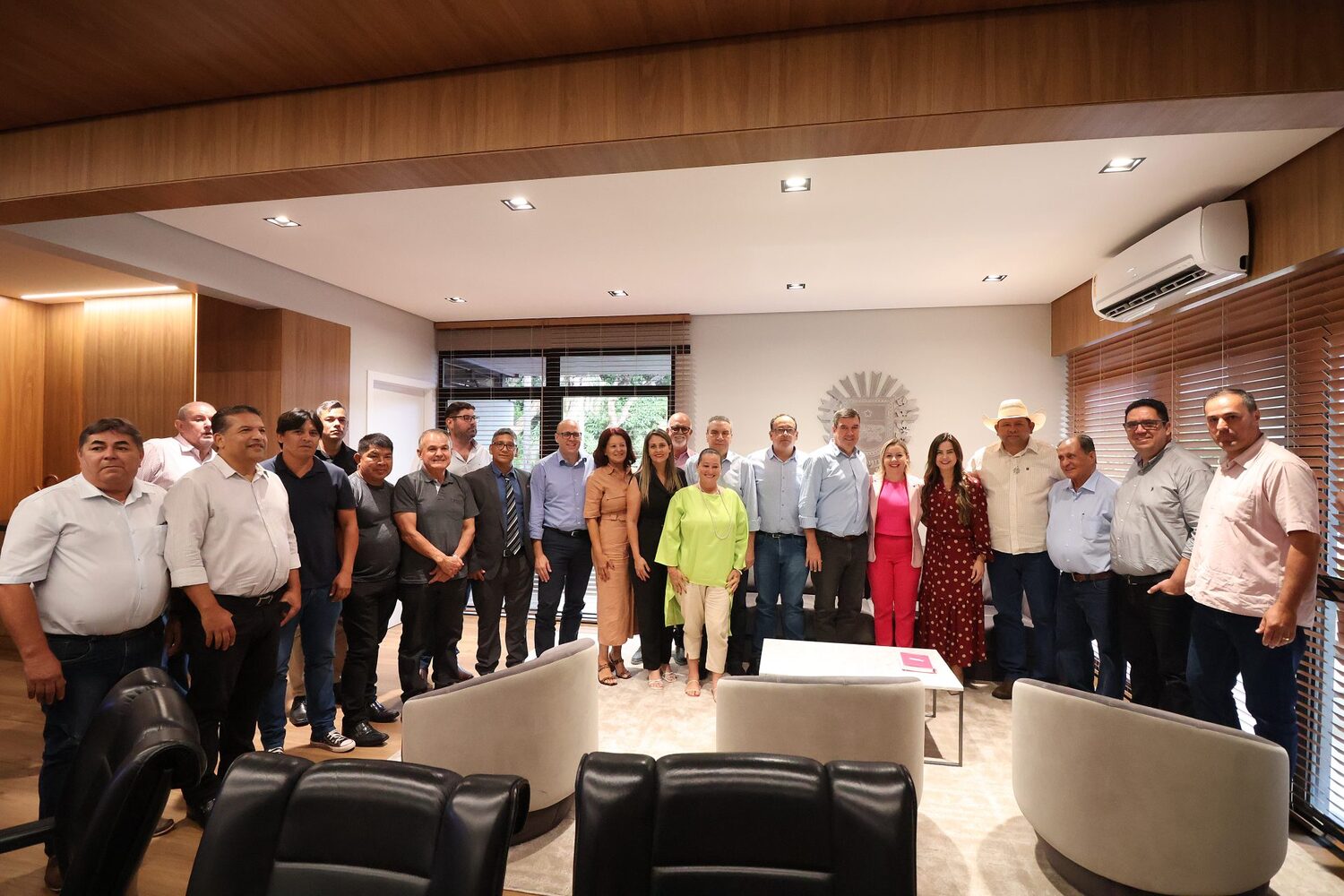 Representantes do Governo do Estado e do município de Amambai estiveram presentes no encontro