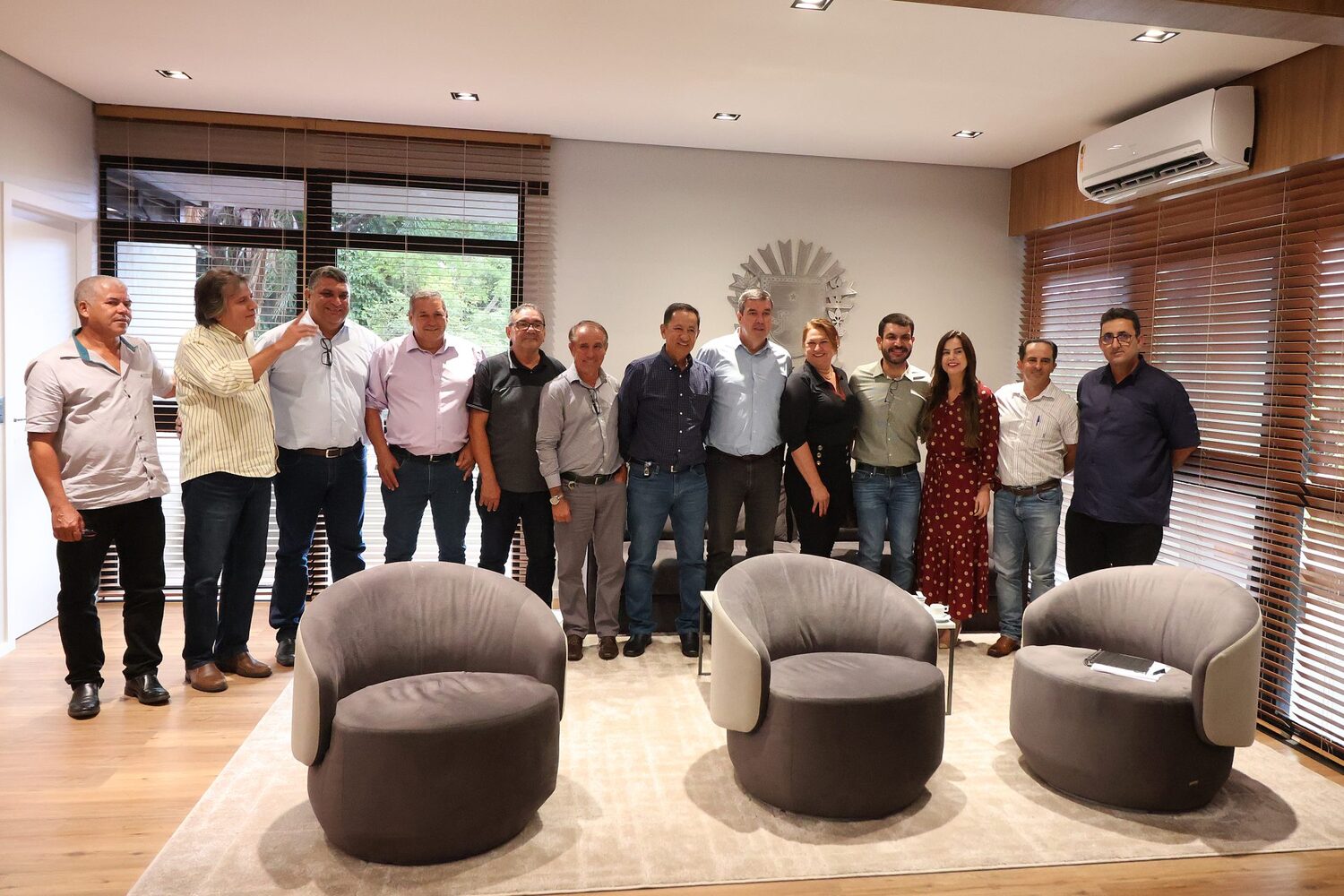 A reunião teve pavimentação asfáltica, reformas, construções e aparelhamento de hospital como pautas