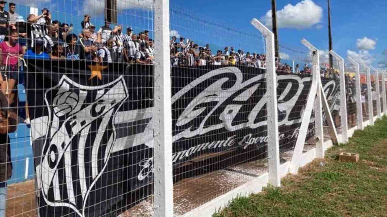 Torcida do Operário presente no Jaques da Luz 