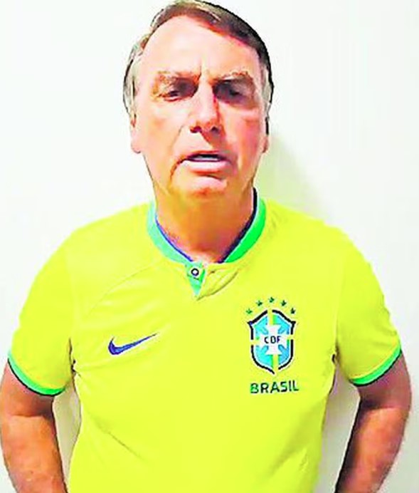 Em um vídeo distribuído nas redes sociais pelos perfis de aliados próximos, o ex-presidente Jair Bolsonaro convocou um ato para o próximo dia 25 na Avenida Paulista