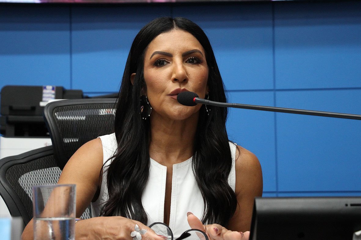 Kátia Claro reforçou a importância de refletir sobre as conquistas