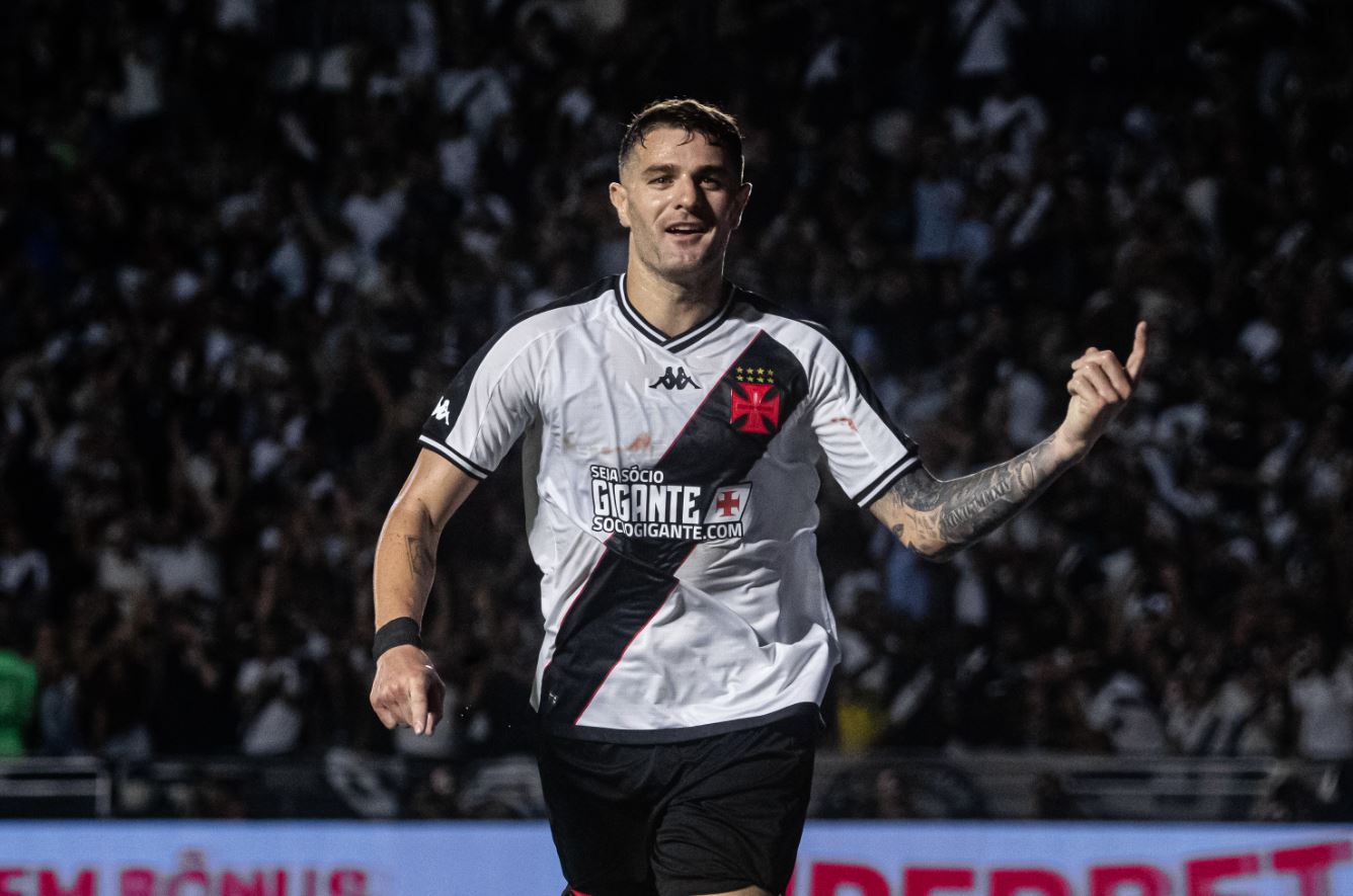Vegetti ampliou o placar para o Vasco