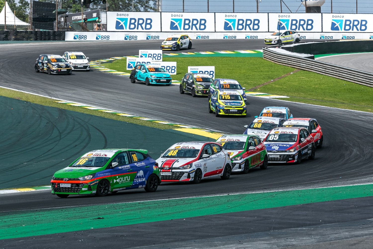 Copa Hyundai HB20 retorna à Cidade Morena com um grid robusto e 30 pilotos divididos em três classes e 28 modelos HB20 da última geração