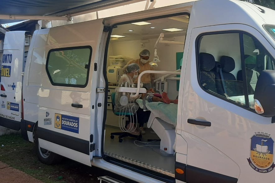 Odonto Móvel fica nas UBSs dos dois bairros até concluir todos os agendamentos (Foto: Divulgação/Sems)