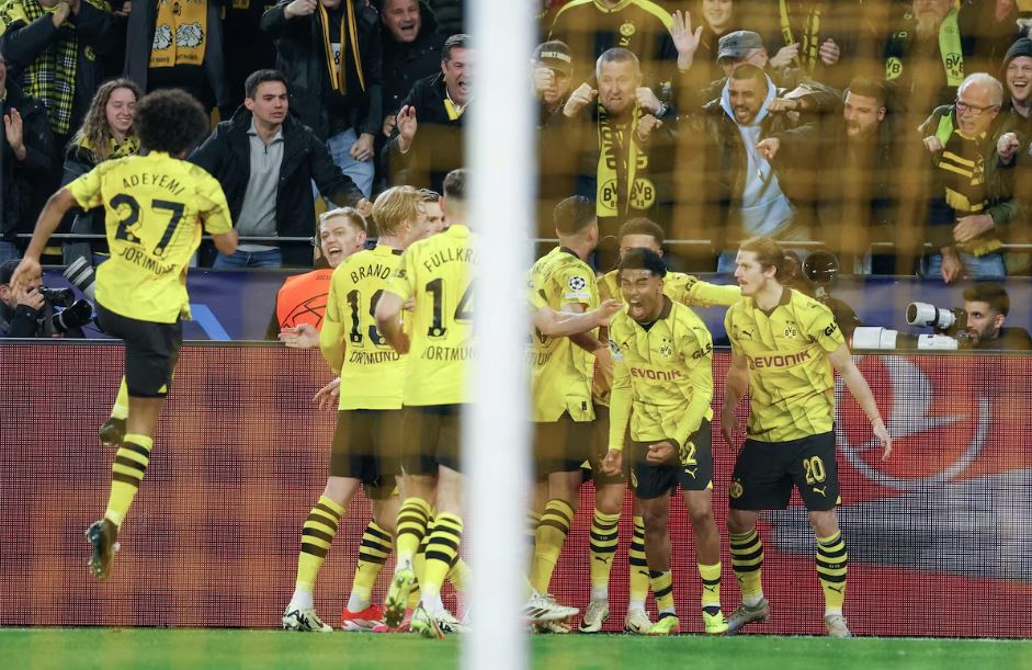 Trabalho coletivo e força da torcida no Signal Iduna Park são os pontos fortes do Borussia Dortmund
