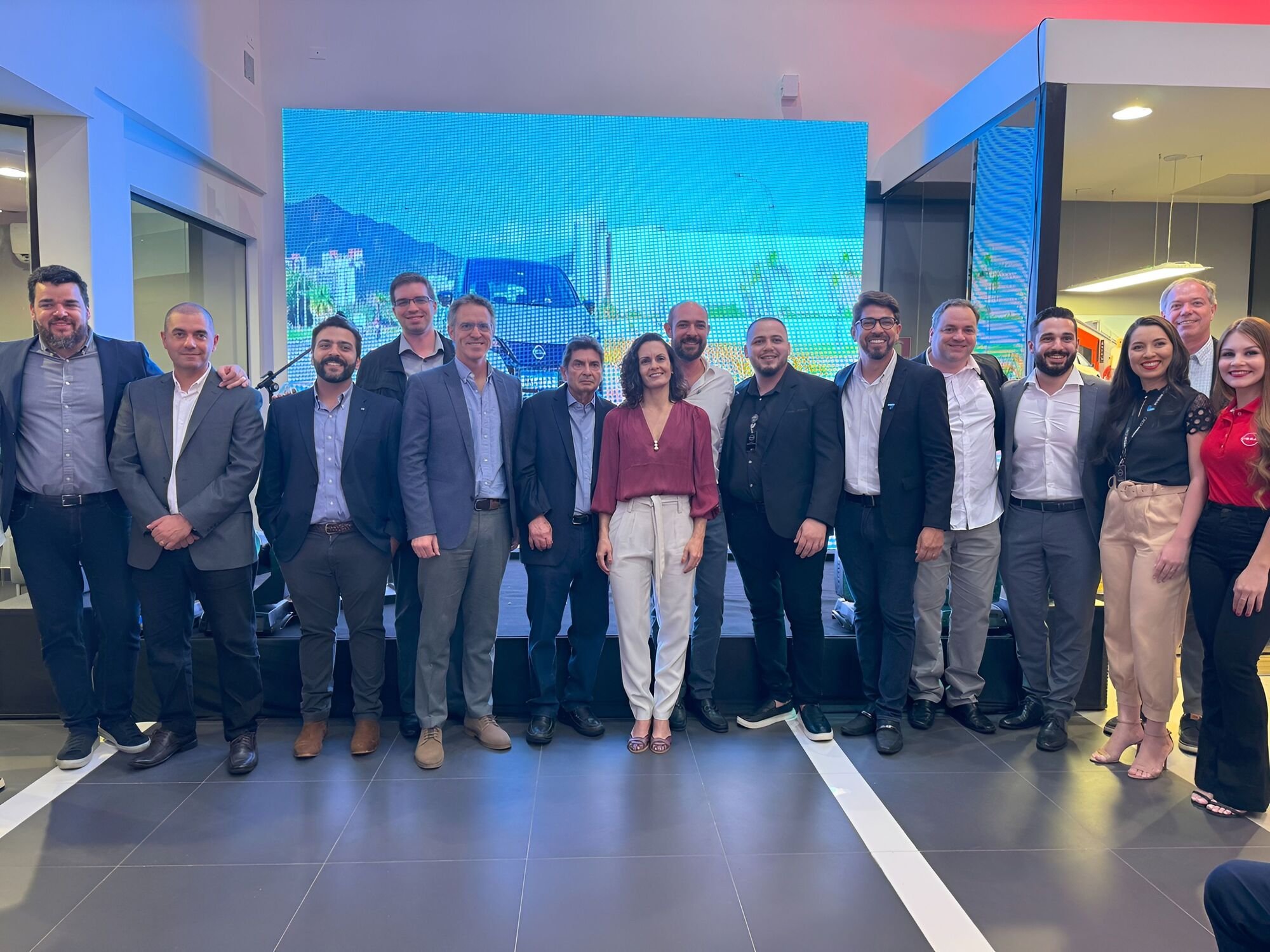 A equipe da concessionária está preparada para oferecer um atendimento personalizado, com foco na satisfação do cliente e na qualidade do serviço, essenciais para o sucesso da operação