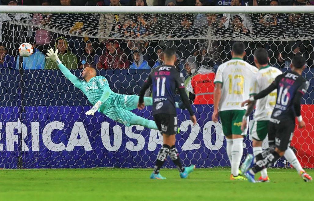 Páez abriu o placar a favor do Independiente del Valle diante do Palmeiras