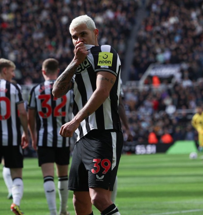 Bruno Guimarães marcou o segundo gol do Newcastle