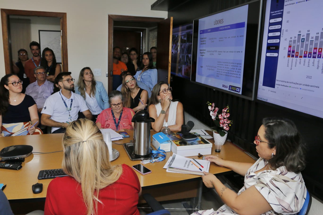 Reunião do COE-SRAG com a presença de técnicos da Sesau, representantes da Secretaria Estadual de Saúde (SES), hospitais públicos e filantrópicos, Defesa Civil, entre outros órgãos