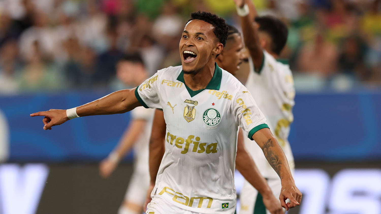 Lázaro marcou o primeiro gol do Palmeiras contra o Cuiabá