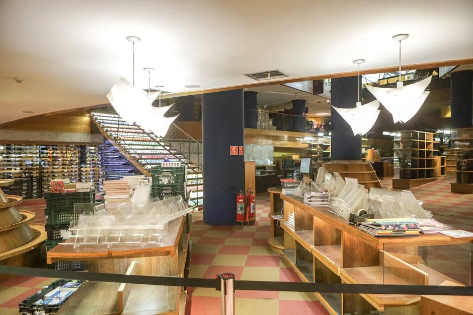 Fechamento de livrarias físicas pode ser um dos fatores para a queda na venda. Na imagem, a unidade da Livraria Cultura no Conjunto Nacional, em São Paulo, que fechou em abril