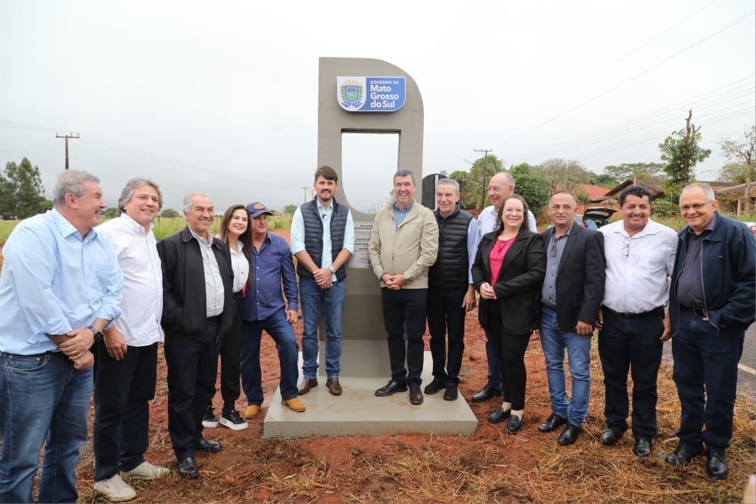 Entrega da MS-488 em Itaquiraí