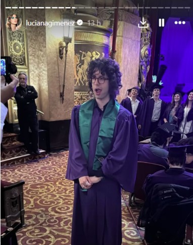 Lucas Jagger se forma em Artes Literárias na Universidade de Nova York