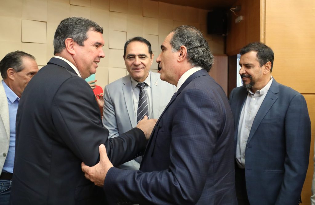 Governador cumprimenta presidente do STJD, José Perdiz