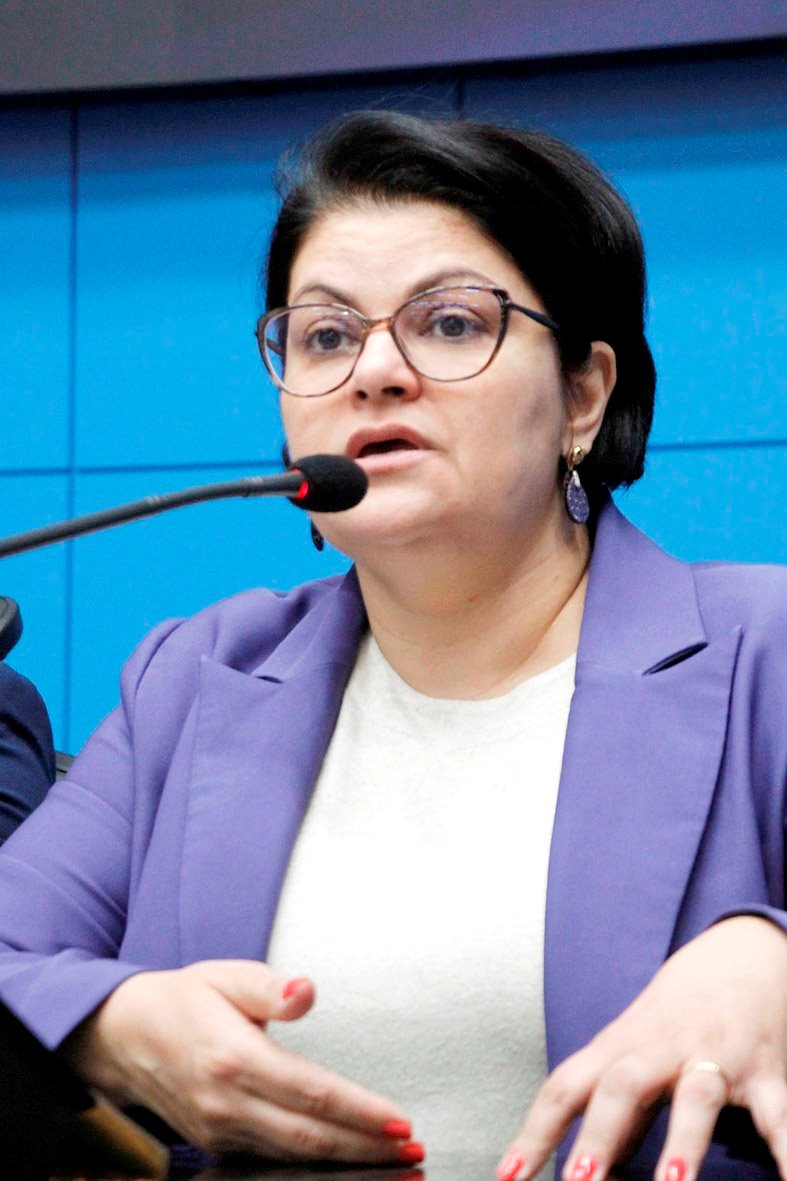 Patrícia Elias Cozzolino apresentou resultados de uma pesquisa