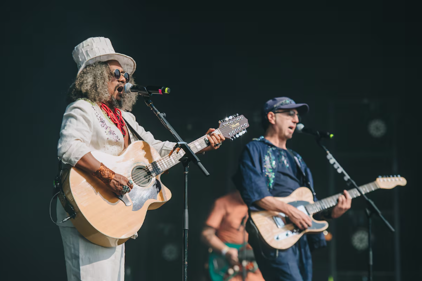 Chico César e Zeca Baleiro em show no Festival Turá em 29 de junho de 2024