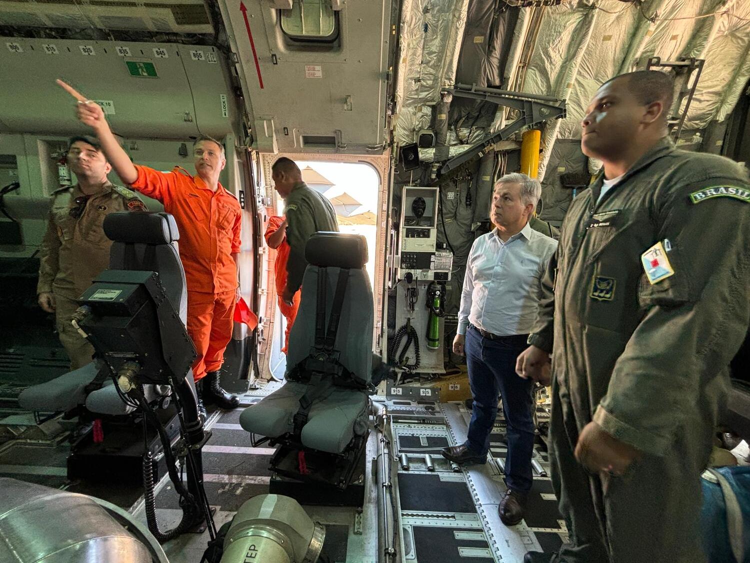 O secretário de Justiça e Segurança Pública, Antonio Carlos Videira conheceu a aeronave