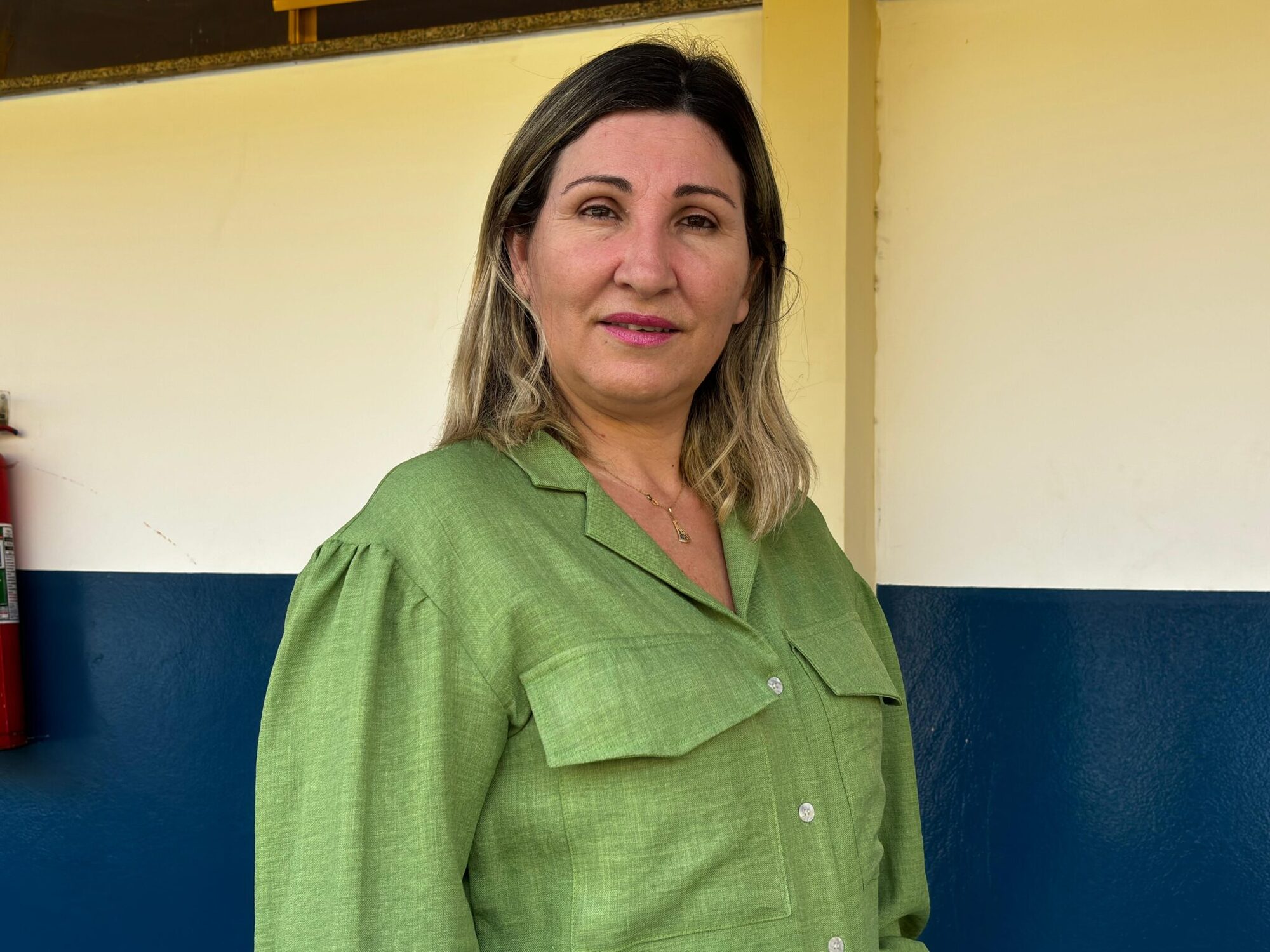 Lucilene Fernandes, diretora da Escola Municipal Professor Vanderlei Rosa de Oliveira